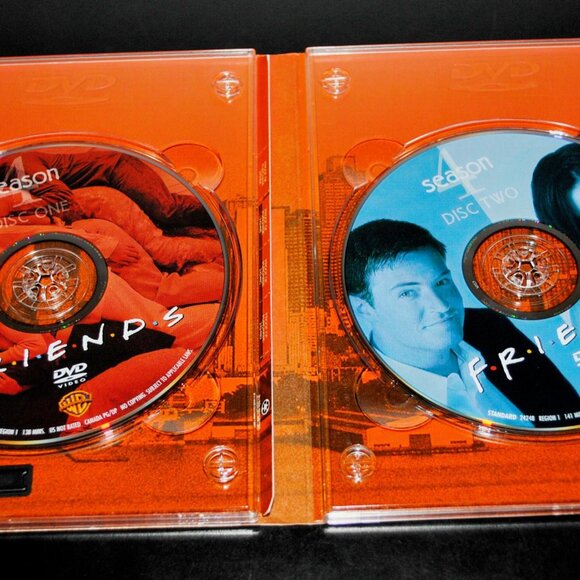 FRIENDS DVDS SET SEASON 4 - Picture 6 of 7